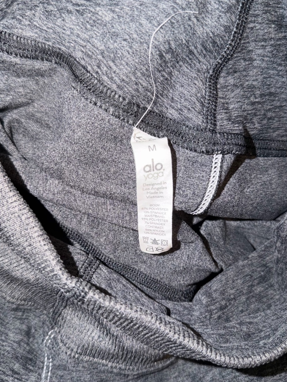 Alo Charcoal Seam Detail Yoga Leggings - Picture 3 of 3